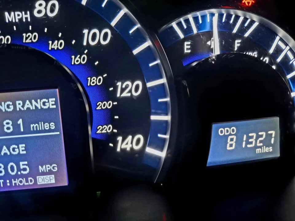 2014 Toyota Camry 7th Gen - Image 8 of 20