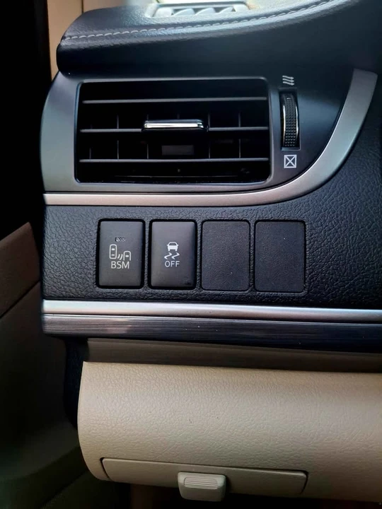 2014 Toyota Camry 7th Gen - Image 10 of 20