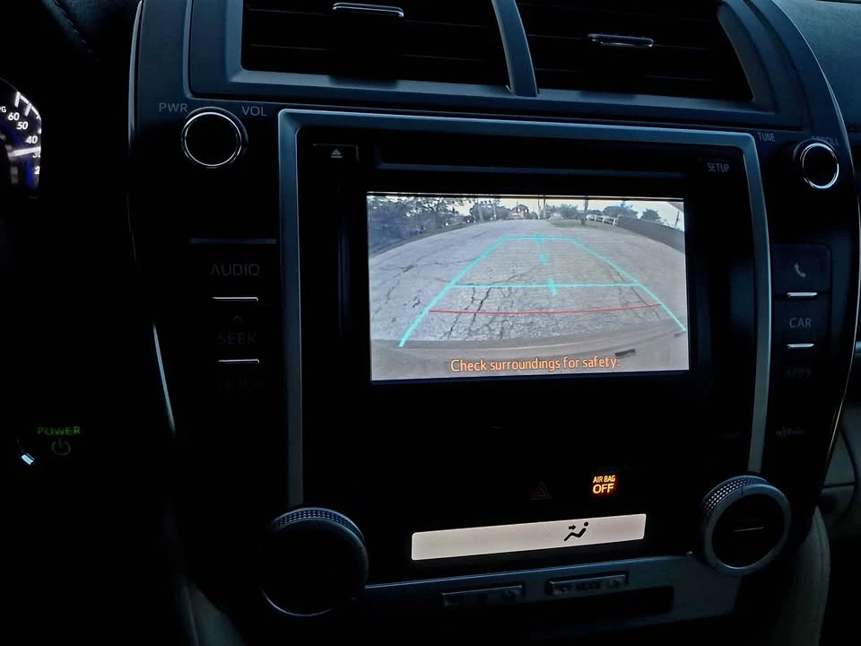 2014 Toyota Camry 7th Gen - Image 11 of 20