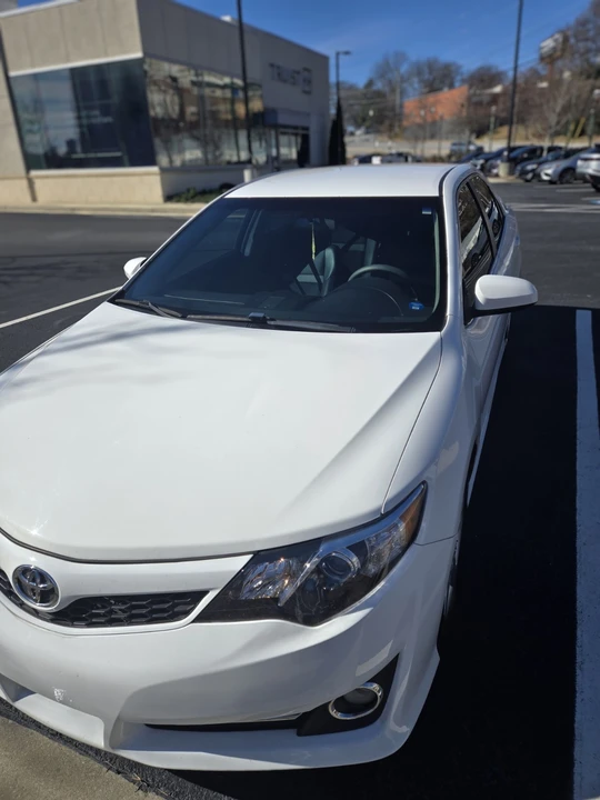 2014 Toyota Camry 7th Gen - Image 2 of 10