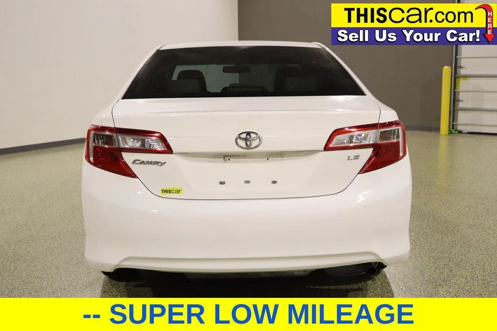 2014 Toyota Camry 7th Gen - Image 6 of 12