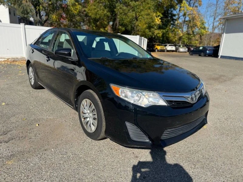 2014 Toyota Camry 7th Gen - Image 4 of 12