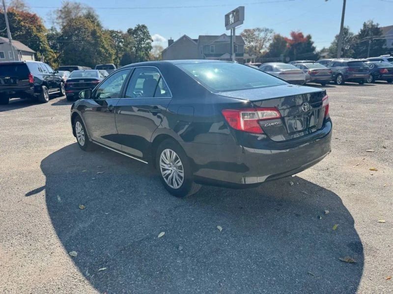 2014 Toyota Camry 7th Gen - Image 11 of 12