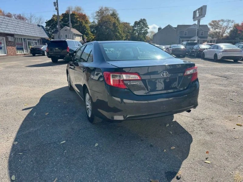 2014 Toyota Camry 7th Gen - Image 10 of 12
