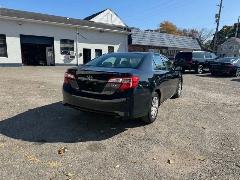 2014 Toyota Camry 7th Gen - Image 7 of 12