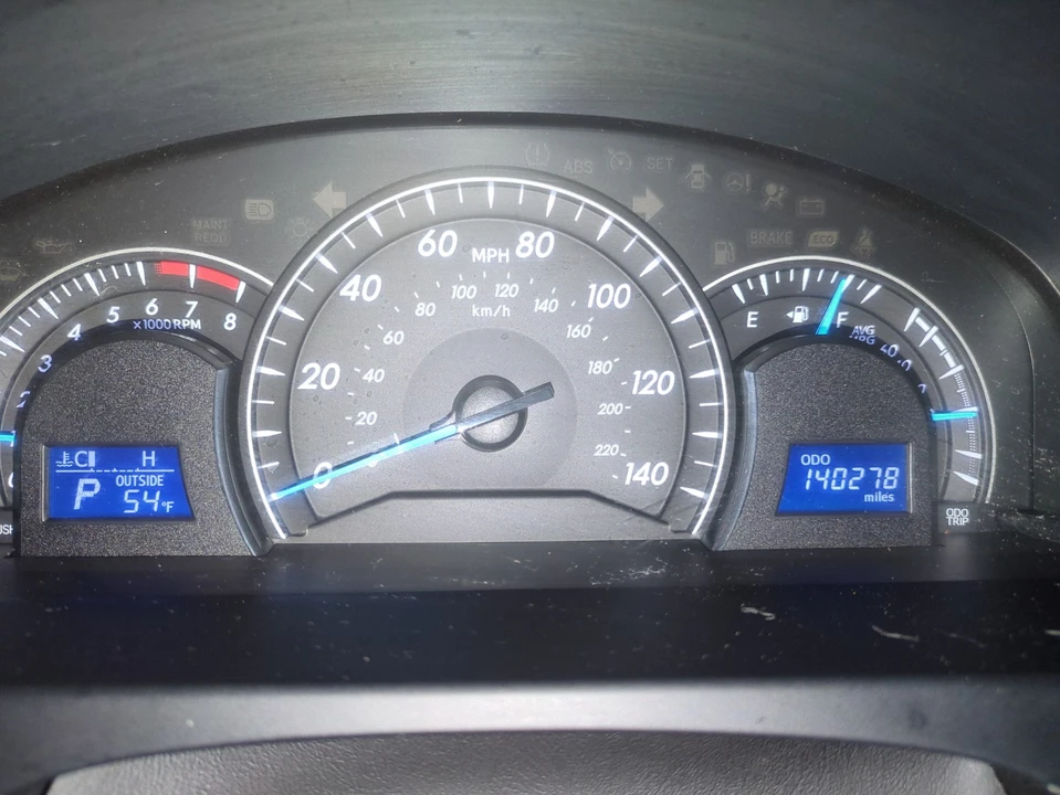 2014 Toyota Camry 7th Gen - Image 8 of 21