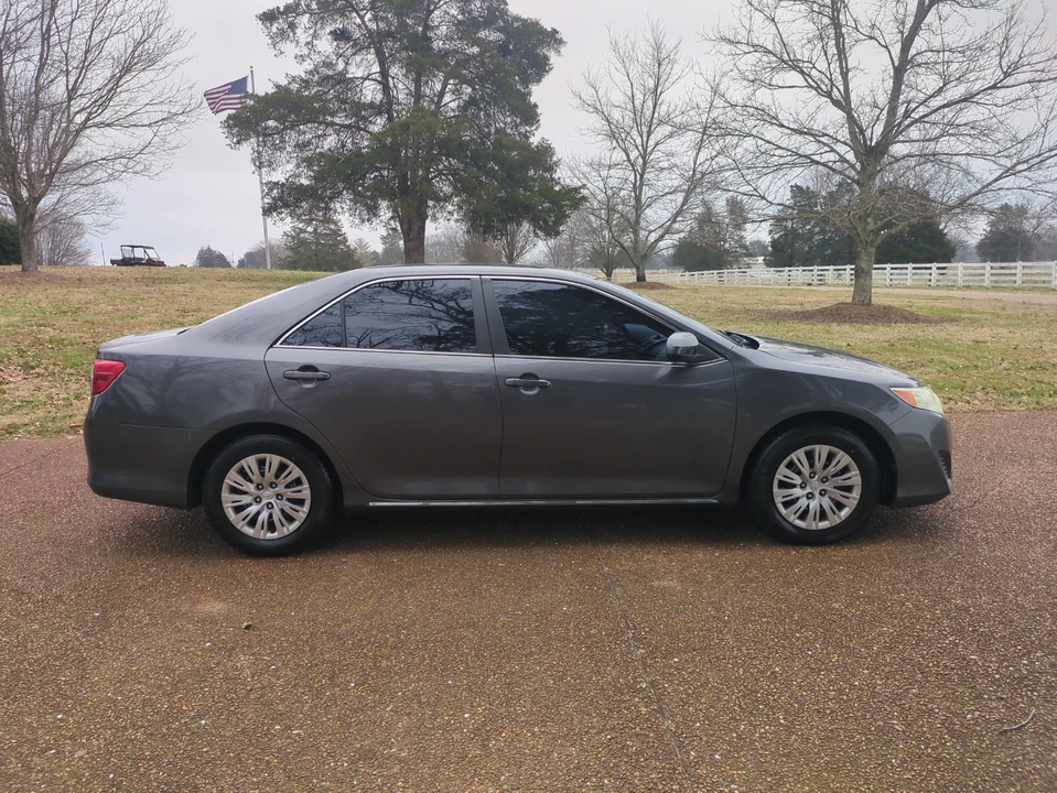2014 Toyota Camry 7th Gen - Image 6 of 21