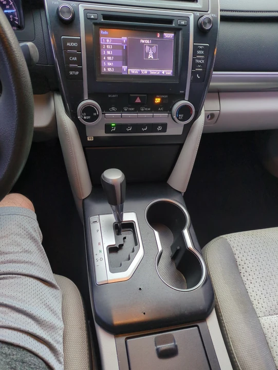 2014 Toyota Camry 7th Gen - Image 18 of 21