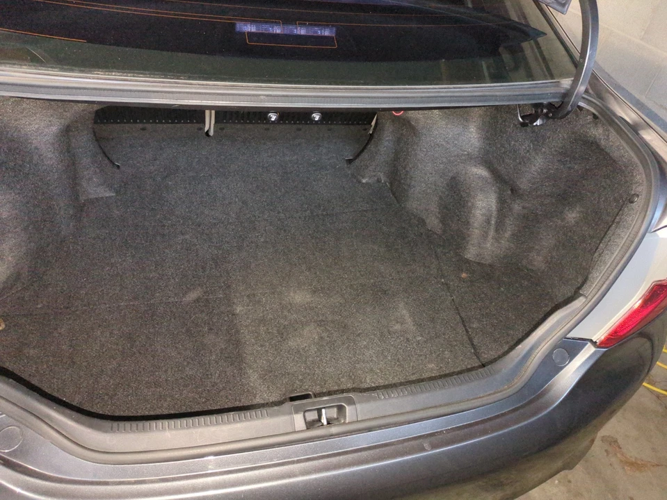 2014 Toyota Camry 7th Gen - Image 9 of 21