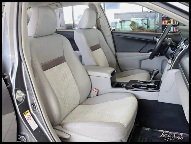 2014 Toyota Camry 7th Gen - Image 18 of 21