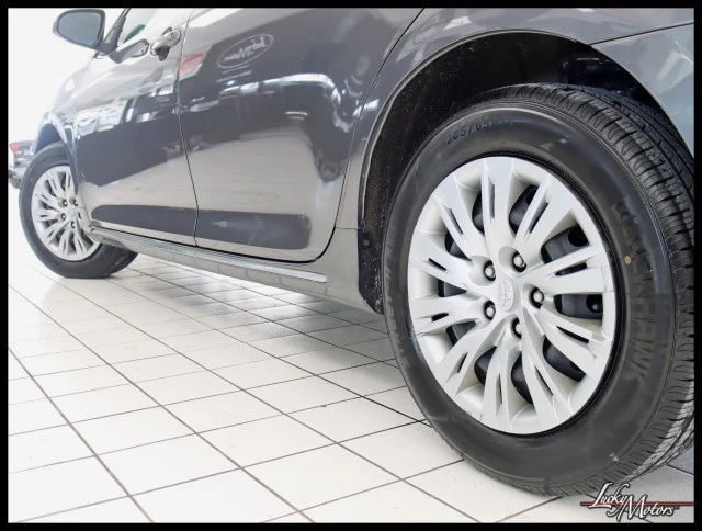 2014 Toyota Camry 7th Gen - Image 10 of 21