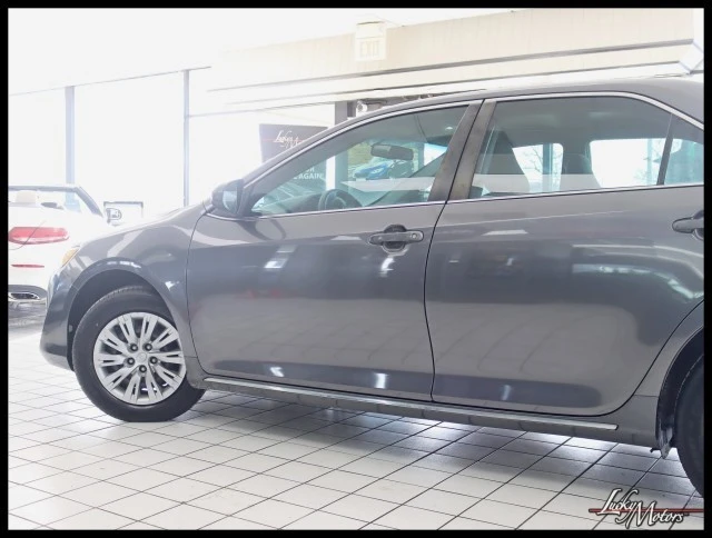 2014 Toyota Camry 7th Gen - Image 9 of 21