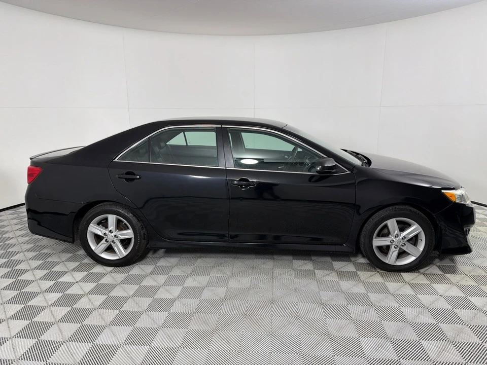 2014 Toyota Camry 7th Gen - Image 4 of 12
