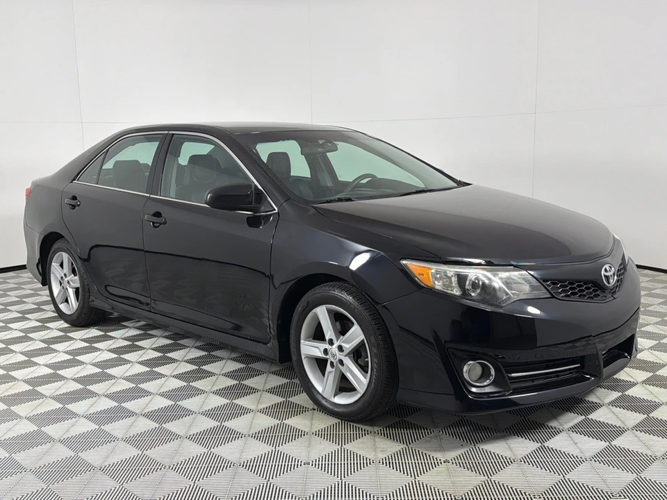 2014 Toyota Camry 7th Gen - Image 3 of 12
