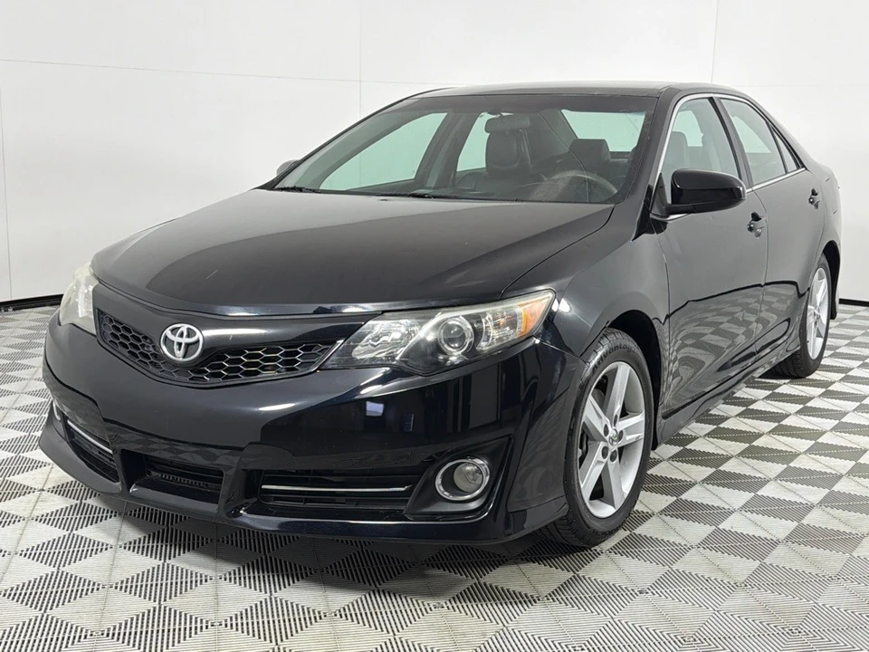 2014 Toyota Camry 7th Gen - Image 9 of 12