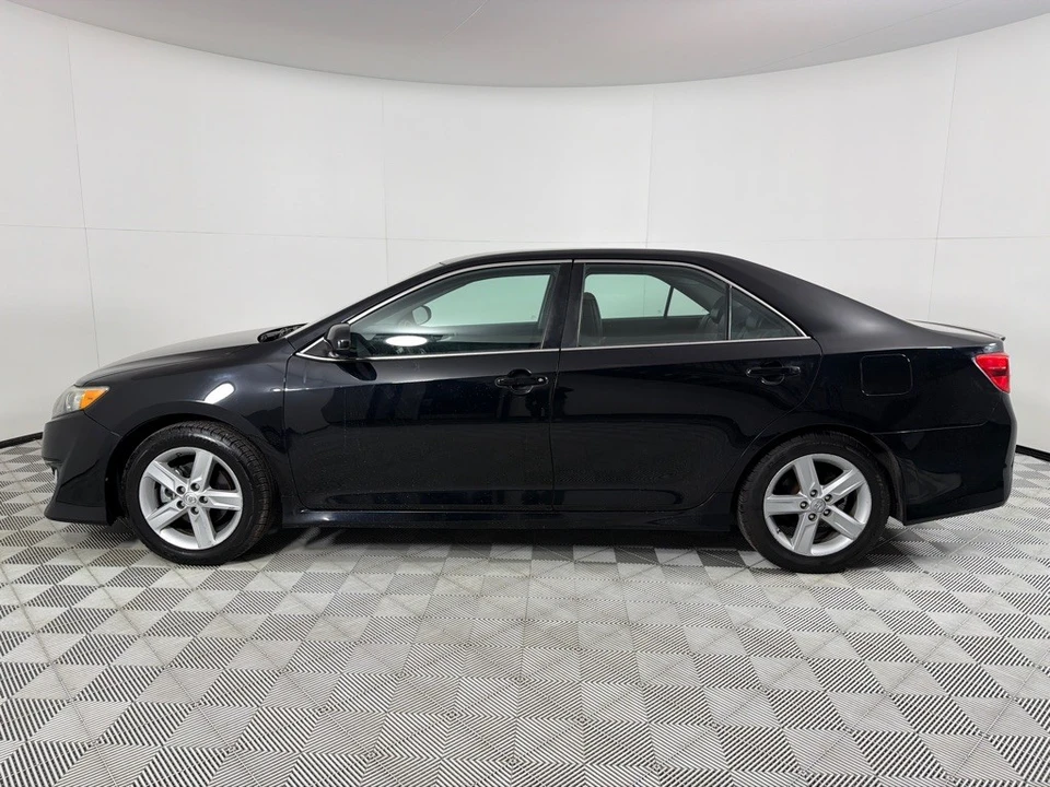 2014 Toyota Camry 7th Gen - Image 8 of 12