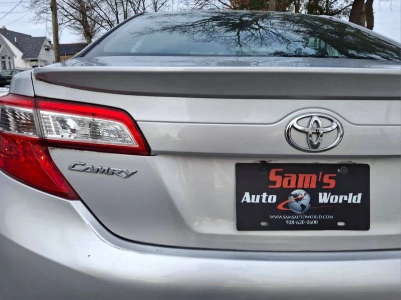 2014 Toyota Camry 7th Gen - Image 12 of 12