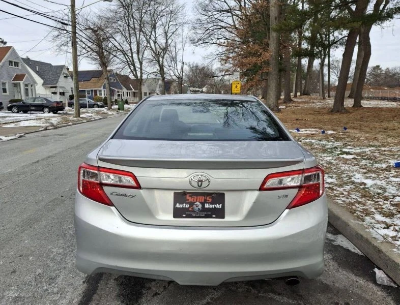 2014 Toyota Camry 7th Gen - Image 9 of 12
