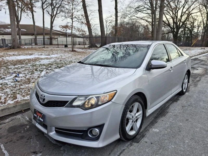 2014 Toyota Camry 7th Gen - Image 8 of 12