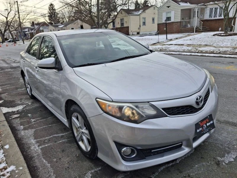 2014 Toyota Camry 7th Gen - Image 11 of 12