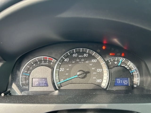 2014 Toyota Camry 7th Gen - Image 11 of 12