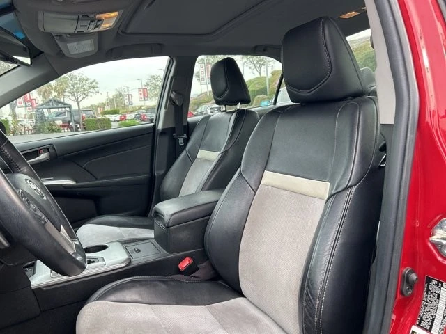 2014 Toyota Camry 7th Gen - Image 9 of 12