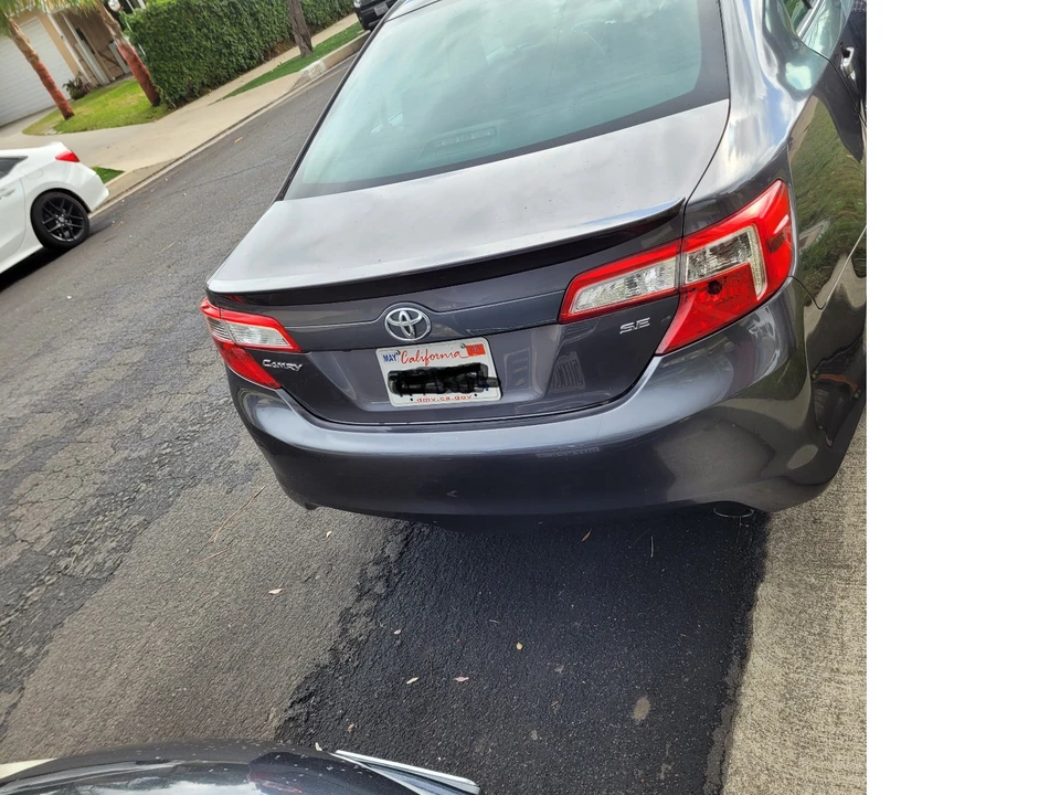2014 Toyota Camry 7th Gen - Image 2 of 11