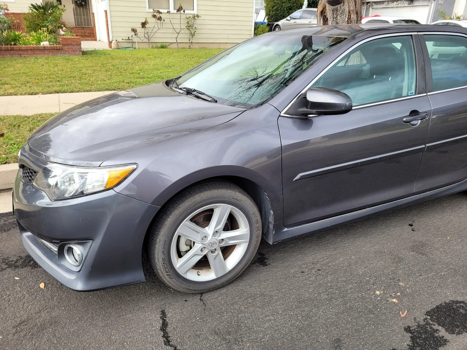 2014 Toyota Camry 7th Gen - Image 4 of 11