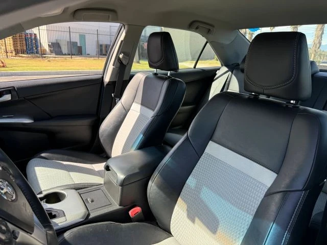 2014 Toyota Camry 7th Gen - Image 9 of 16