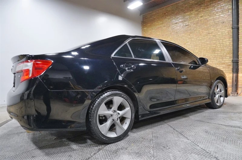 2014 Toyota Camry 7th Gen - Image 11 of 12