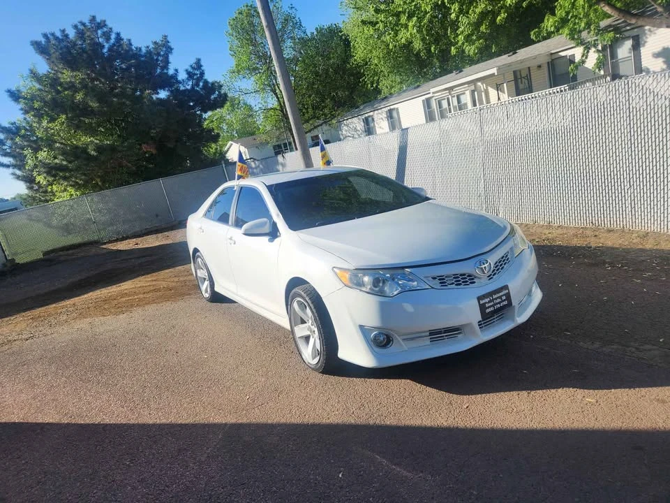 2014 Toyota Camry 7th Gen - Image 6 of 11