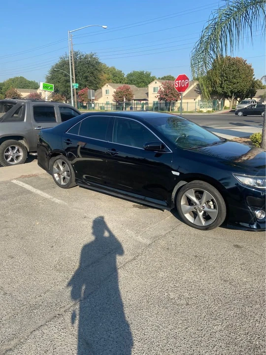 2014 Toyota Camry 7th Gen - Image 2 of 9