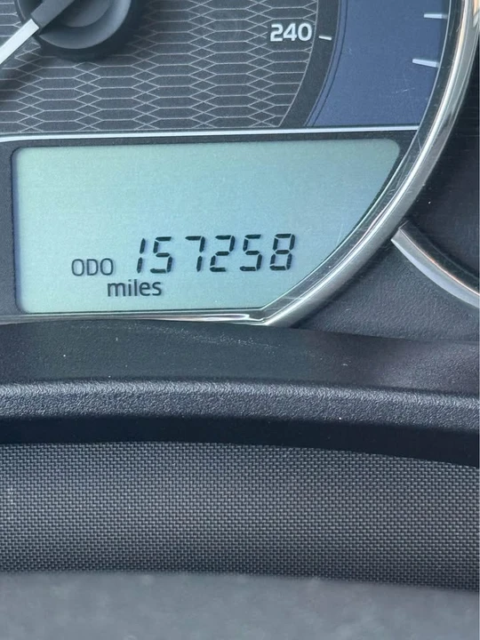 2014 Toyota Corolla 11th Gen - Image 5 of 8