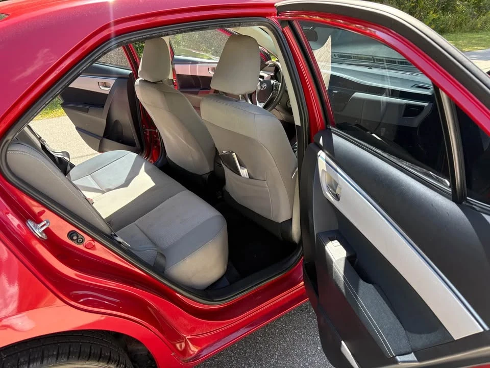 2014 Toyota Corolla 11th Gen - Image 6 of 9