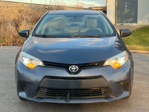 2014 Toyota Corolla 11th Gen - Image 2 of 8