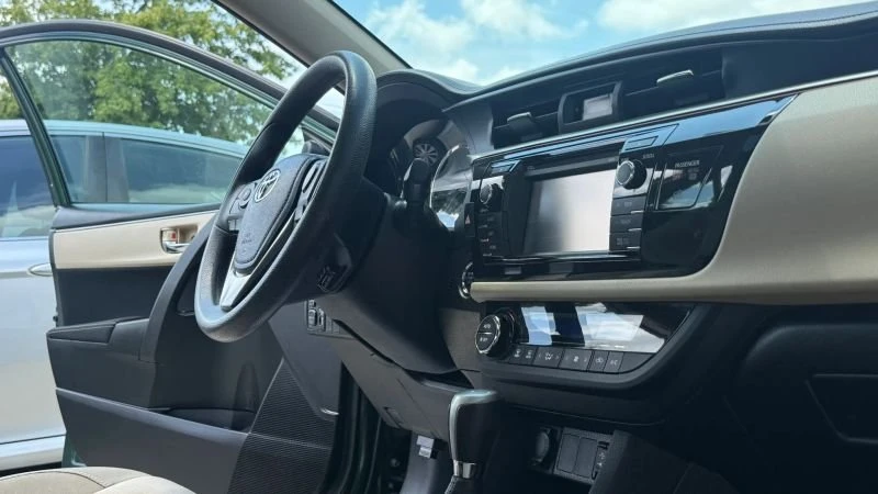 2014 Toyota Corolla 11th Gen - Image 12 of 19