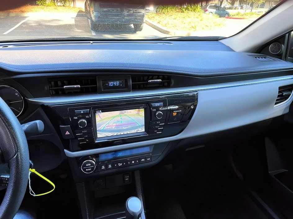 2014 Toyota Corolla 11th Gen - Image 17 of 18