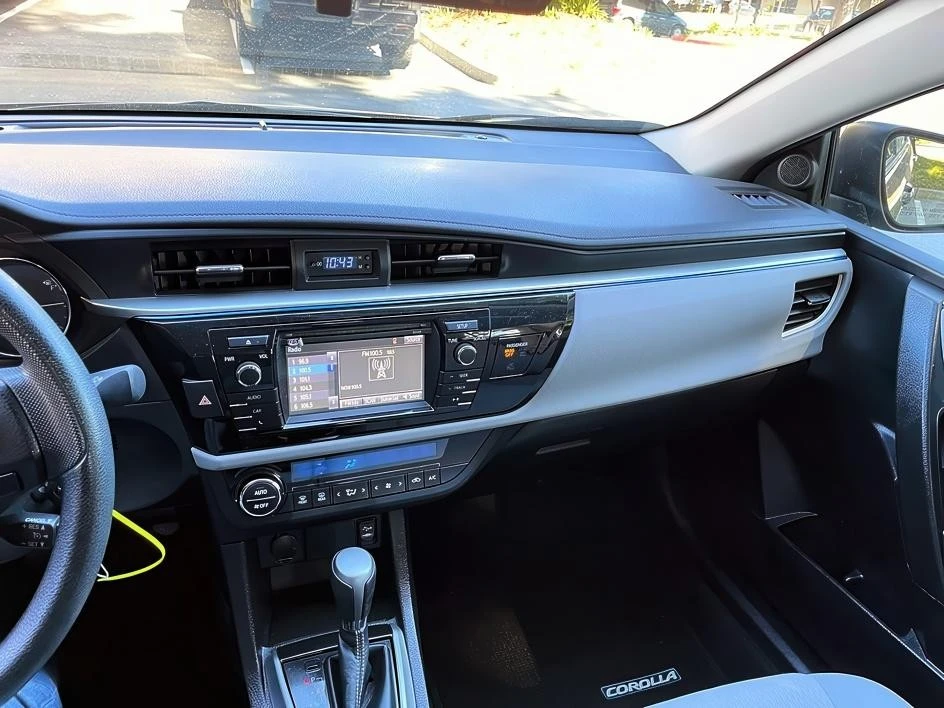2014 Toyota Corolla 11th Gen - Image 16 of 18