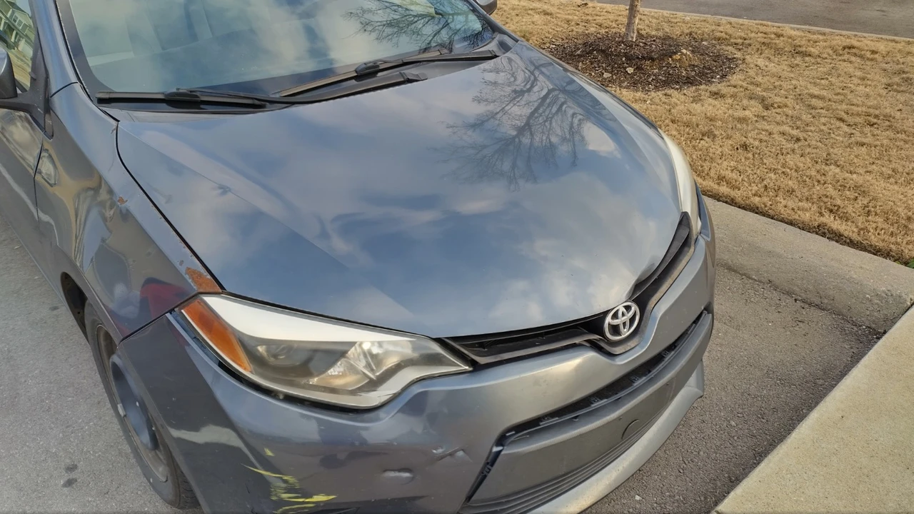 2014 Toyota Corolla 11th Gen - Image 5 of 8