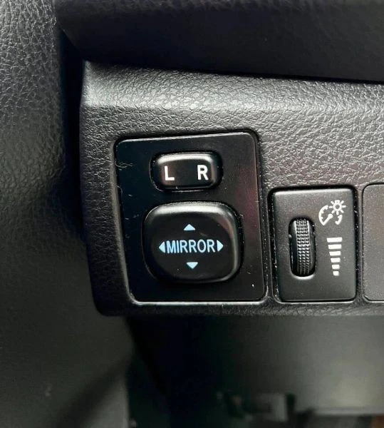 2014 Toyota Corolla 11th Gen - Image 12 of 12