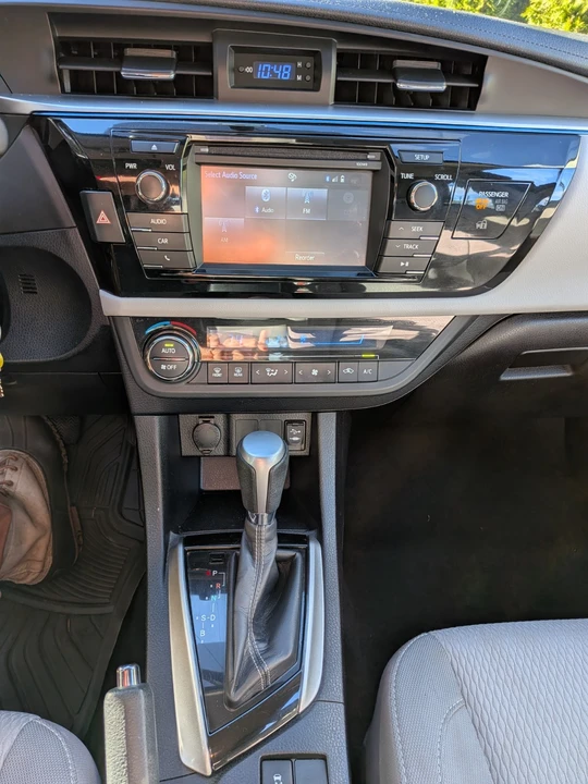 2014 Toyota Corolla 11th Gen - Image 6 of 21