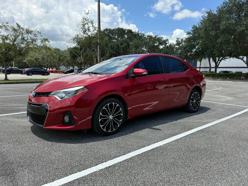 2014 Toyota Corolla 11th Gen - Image 2 of 8