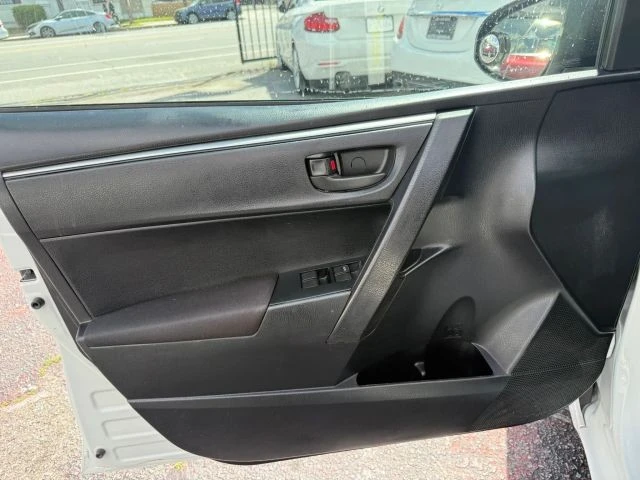 2014 Toyota Corolla 11th Gen - Image 12 of 21