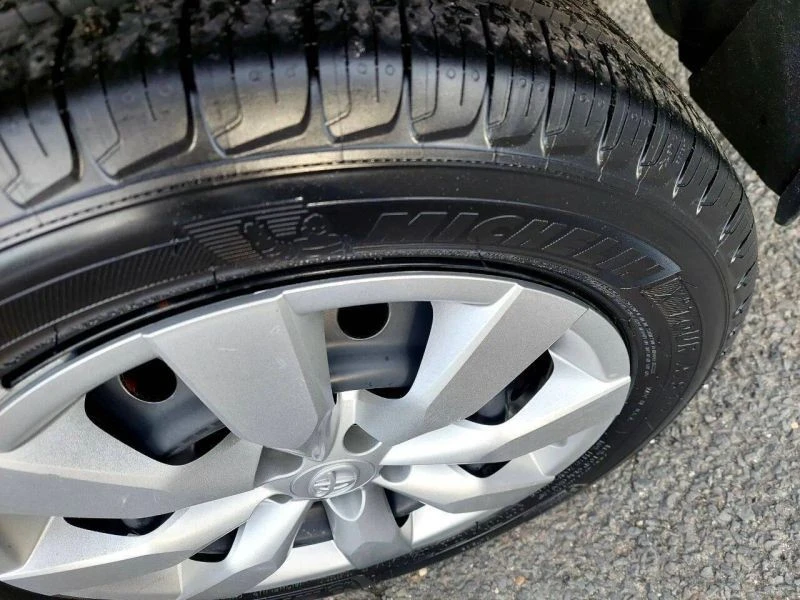 2014 Toyota Corolla 11th Gen - Image 10 of 12