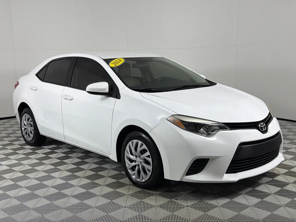 2014 Toyota Corolla 11th Gen - Image 3 of 12