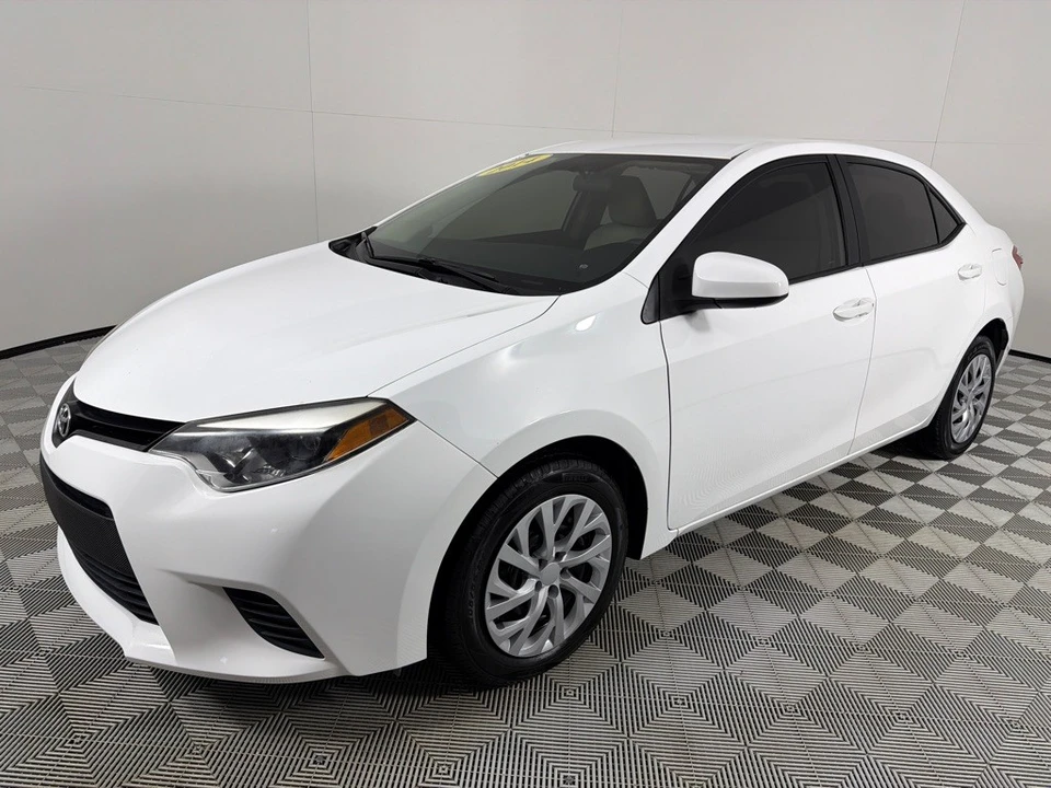 2014 Toyota Corolla 11th Gen - Image 9 of 12
