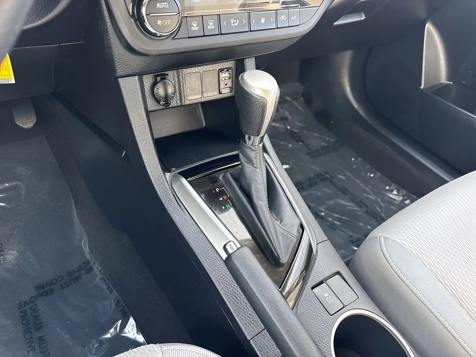 2014 Toyota Corolla 11th Gen - Image 15 of 21