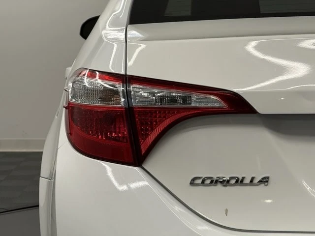 2014 Toyota Corolla 11th Gen - Image 9 of 12