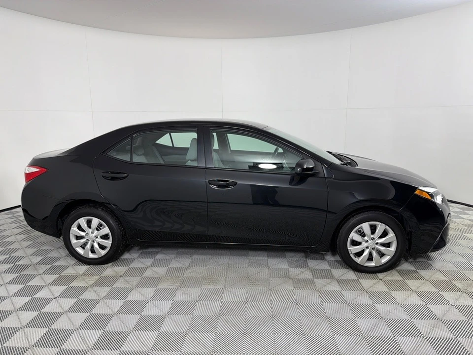 2014 Toyota Corolla 11th Gen - Image 4 of 12