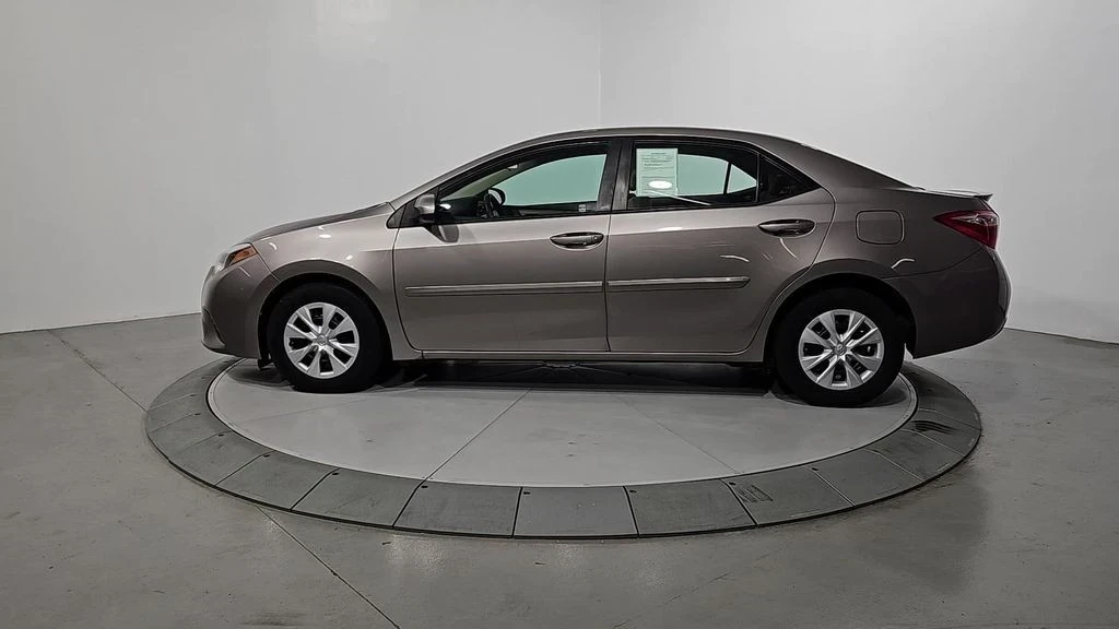 2014 Toyota Corolla 11th Gen - Image 2 of 12
